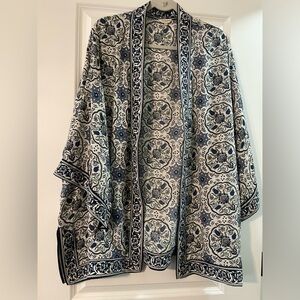 Max Studio kimono, blue floral pattern, wide sleeve.  Size 1x.